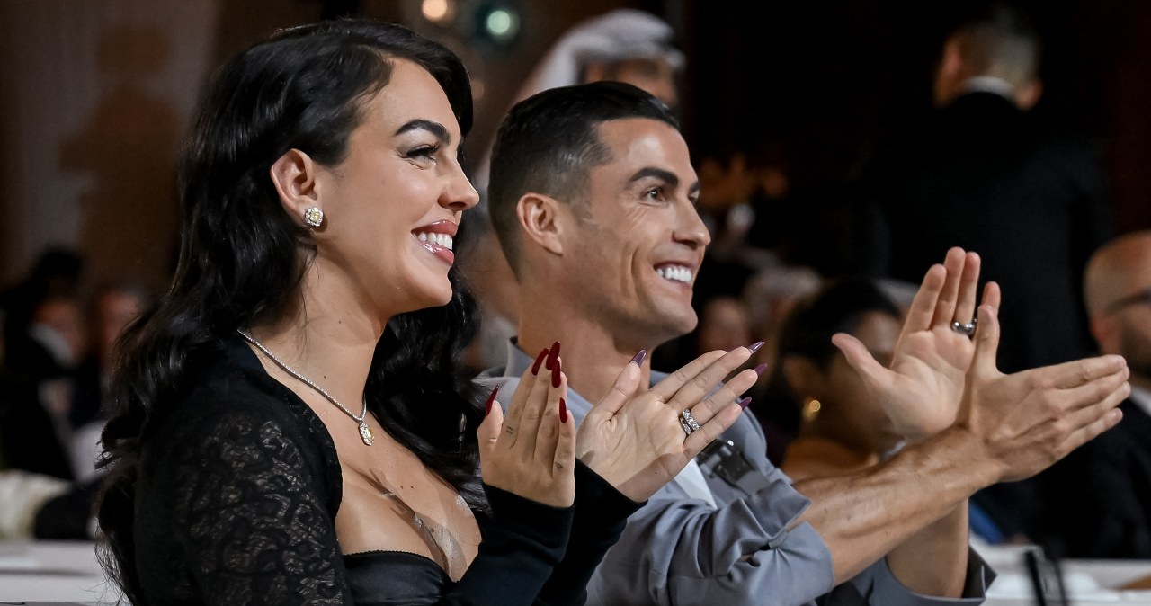 vo-cua-ronaldo-la-ai-su-that-ve-ban-doi-cua-cristiano-ronaldo2